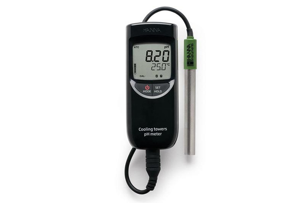 Máy đo pH cầm tay là thiết bị giúp nhà vườn kiểm tra chỉ số đất nhanh